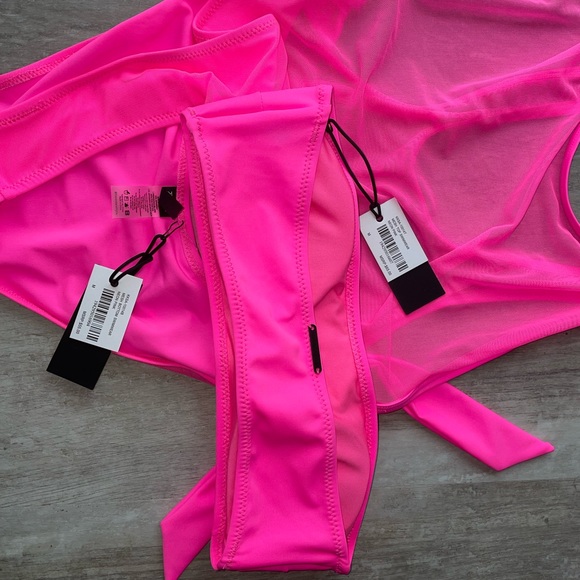 NWT Kendall + Kylie Scoop One-Piece Mesh Neon Pink Swimsuit - M - Picture 6 of 8
